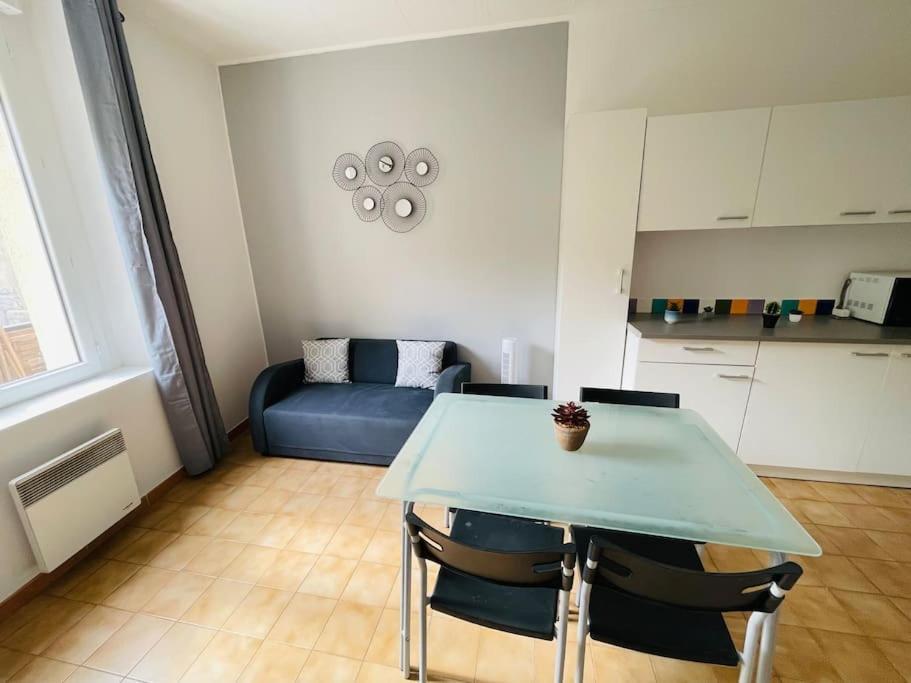 Chez Leo I - Appartement T2 Proche Tricastin Bollene Bagian luar foto